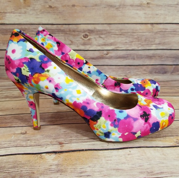 Madden Girl Shoes - Madden Girl 10 Steve Madden Floral Heels Pumps